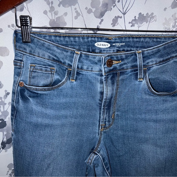 Mid-Rise Pop Icon Skinny Jeans for Women - Picture 7 of 9